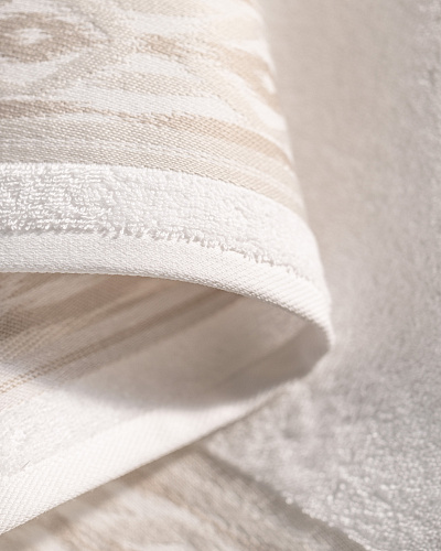 Банное полотенце Daine 70x140 см. - белое / бежевое