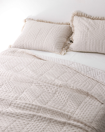 Комплект покрывало + 2 наволочки Medus 230x250 см