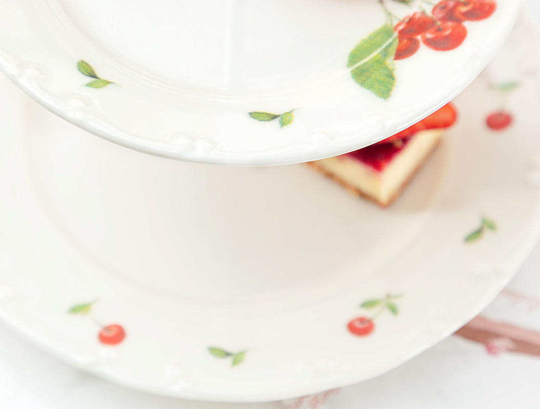 2-х ярусная тарелка Cherry Patterned 19-25 см. - белая
