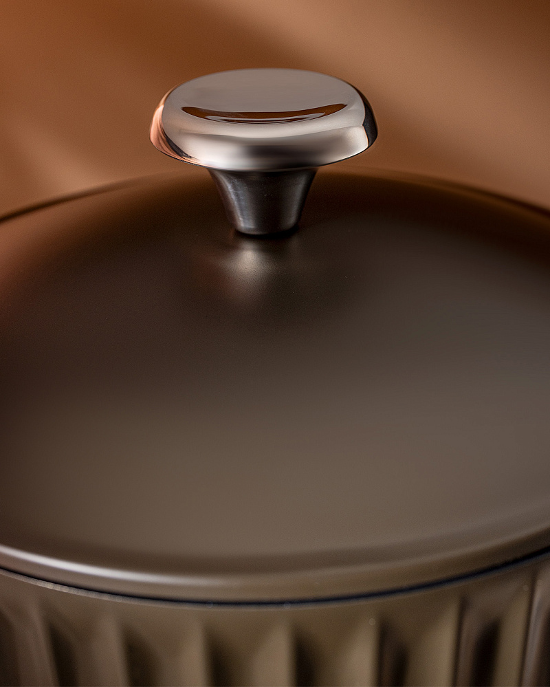 Кастрюля Freya с крышкой и силиконовыми съемными ручками 4 л., - алюминий