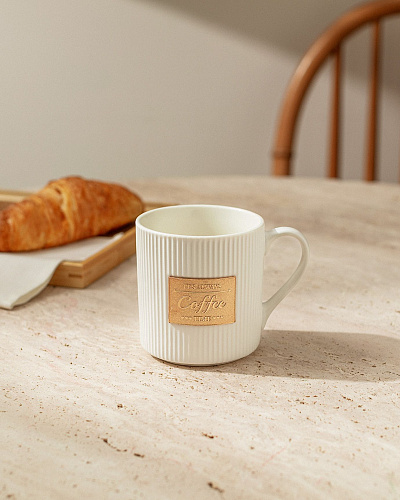 Кружка Droit Gold - белая. Размер:8,5*12*9,5см.