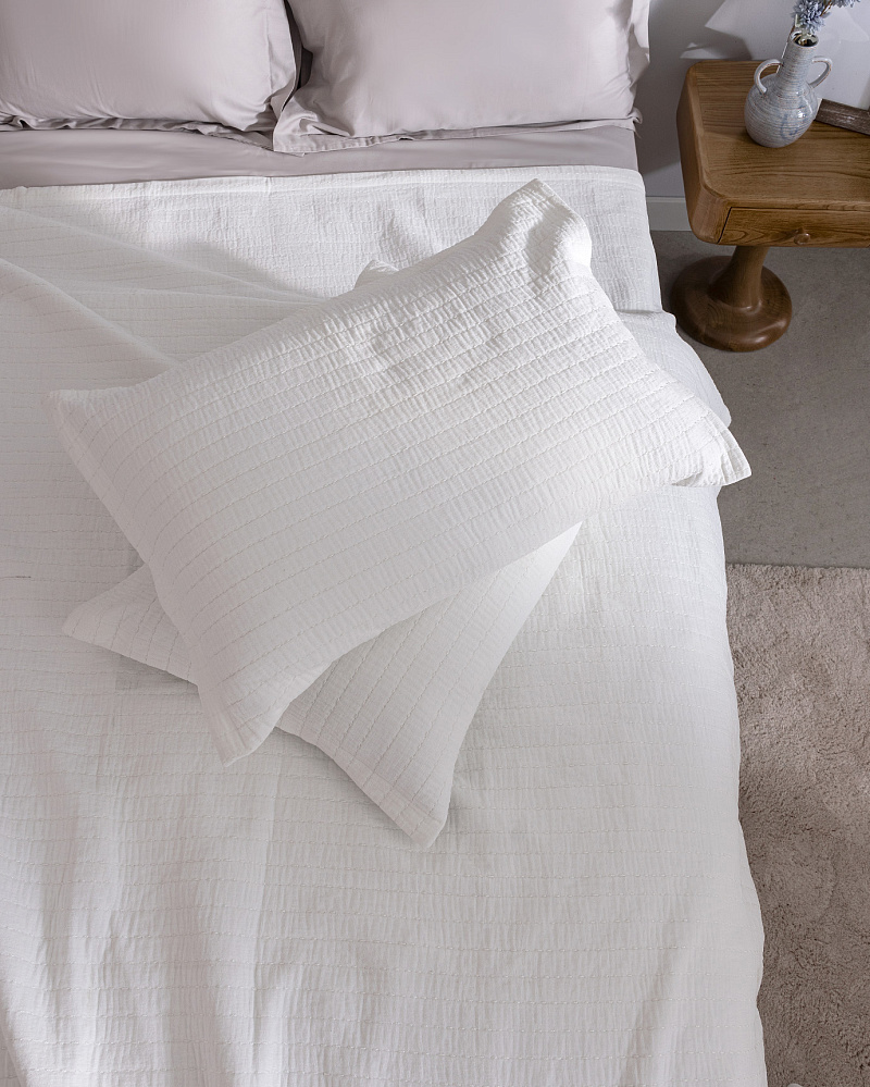 Комплект постельного белья евро Feolette с покрывалом и 2 наволочками 230x240 см