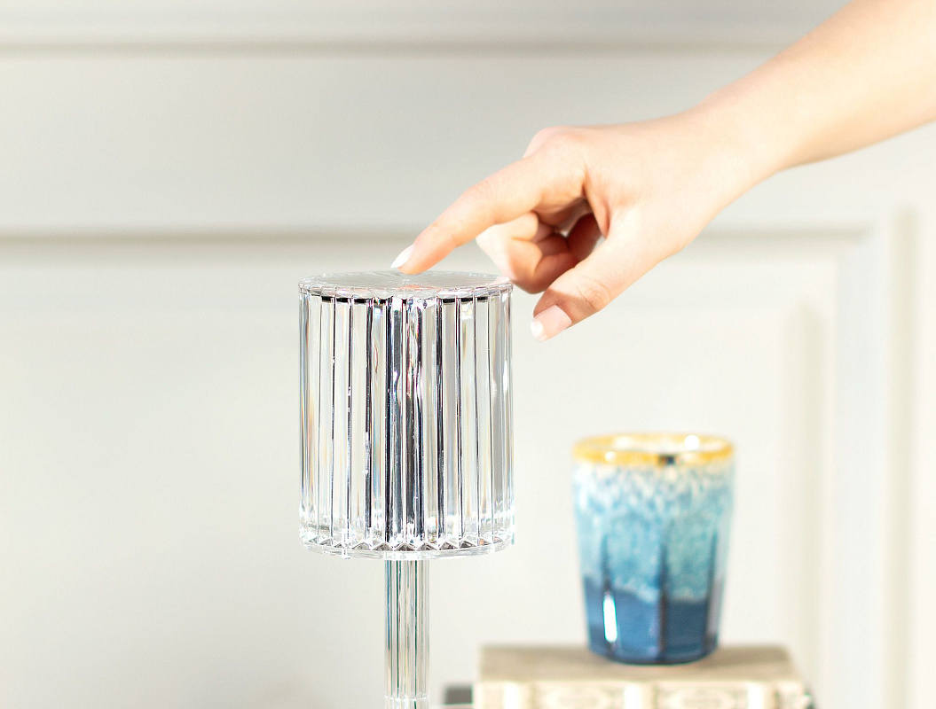 Светильник Josselin сенсорный - прозрачный. Размер:12*12*30см.