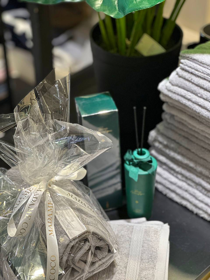 Подарочный комплект 4 REYELLA 