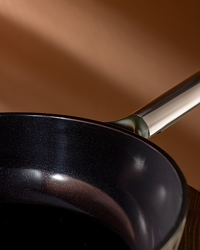 Сковорода Freya с крышкой 28x7 см, - алюминий