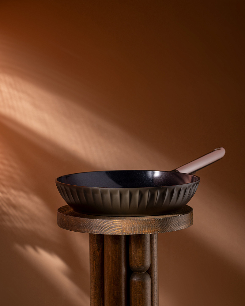 Сковорода Freya с крышкой 28x6 см, - алюминий