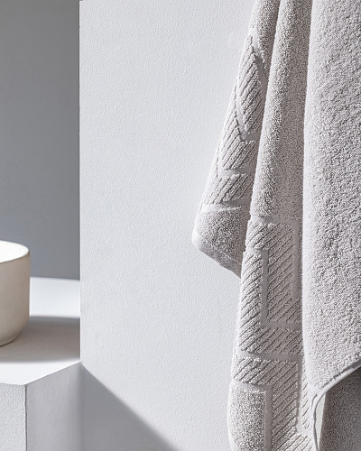Банное полотенце Sabine 70x140 см. - светло-серое