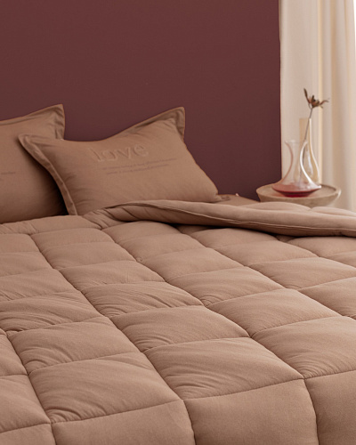 Комплект постельного белья двуспальный Bobigny с одеялом-покрывалом 160x200 см