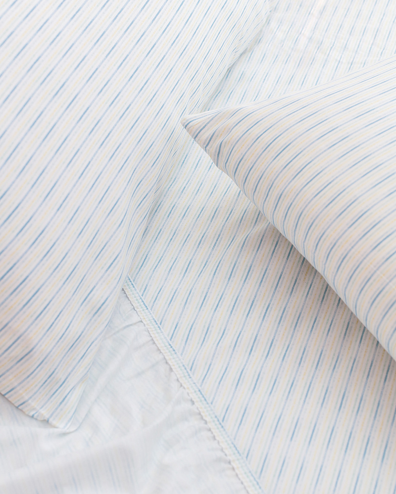 Комплект постельного белья двуспальный Carlo с простыней и 2 наволочками 160x200 см, хлопок