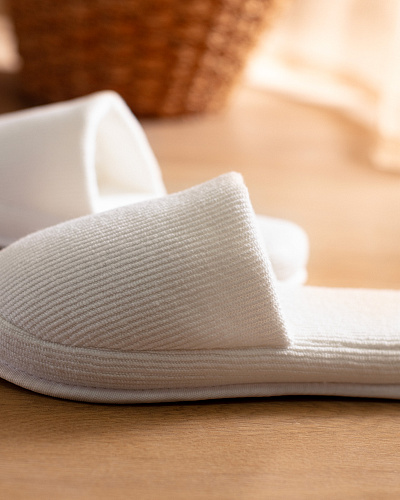 Тапочки Aceline - белые