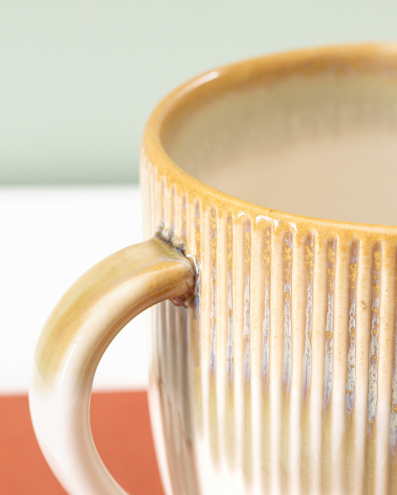 Фарфоровая кружка Mug 250 мл - кремовая