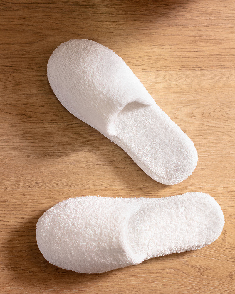 Махровые тапочки Coralie - белые