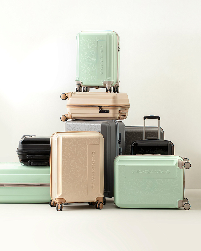 Чемодан Voyage Luggage 74x52x34 см. - бежевый