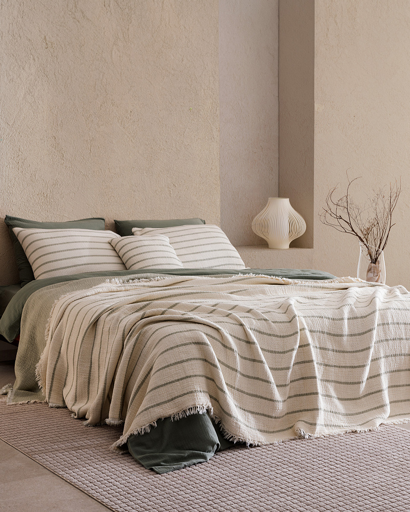 Подарочный комплект постельного белья двуспальный Marguerite с покрывалом 160x200 см, хлопок