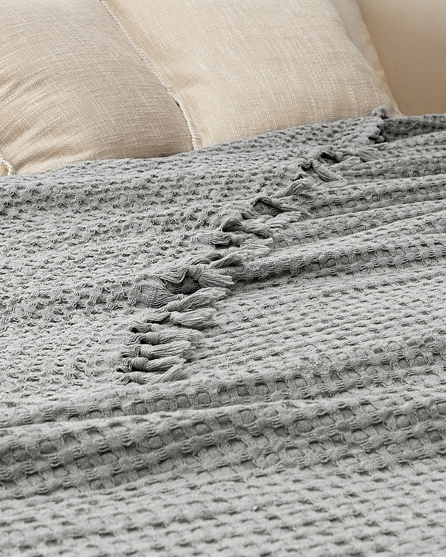 Двуспальное покрывало Mulette 240x260 см.- серое