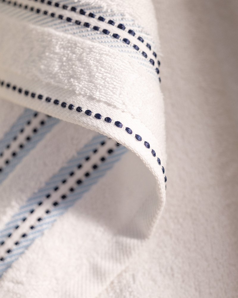 Полотенце для лица Fanya 50x70 см. - белое / синее