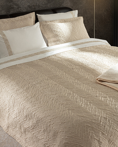 Подарочный комплект постельного белья евро Charente с одеялом и покрывалом 260x280 см, хлопок