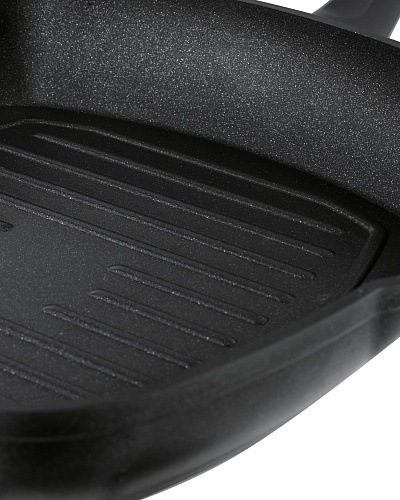 Профессиональная сковорода-гриль Titanium Professional 3,5 л. - черная