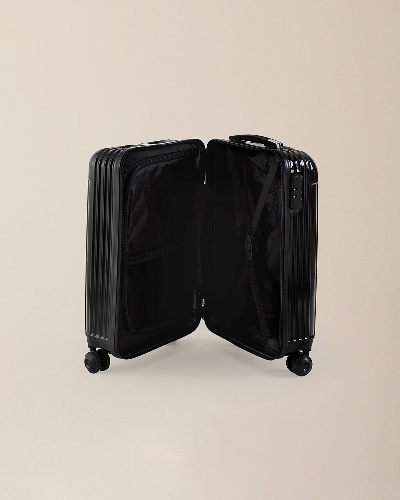 Чемодан Chest 50x75x31 см. - черный