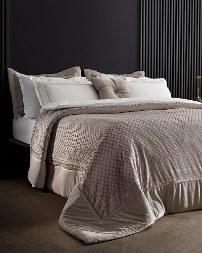 Комплект постельного белья Le Velours евро с 6 наволочками, подушкой и покрывалом