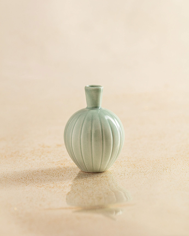 Ваза фарфоровая Beth 7x7x13cm - зеленая