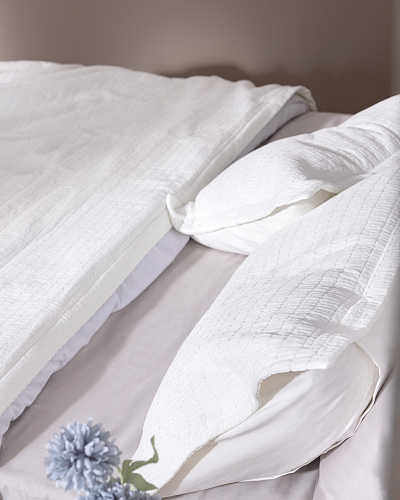 Комплект постельного белья евро Feolette с покрывалом и 2 наволочками 230x240 см