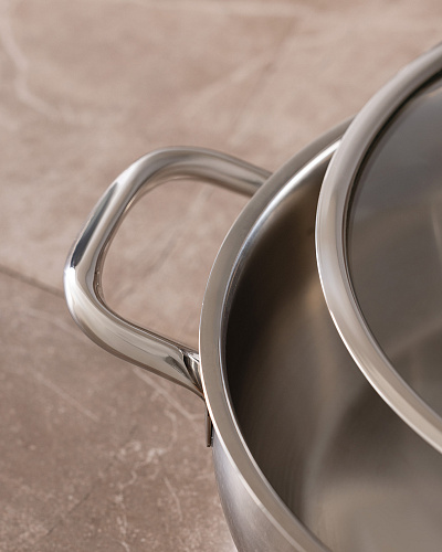 Кастрюля Orva 25 см. 