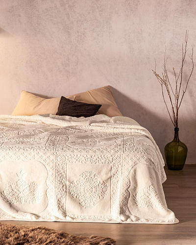 Покрывало двуспальное Rochelle 220x240 см. - экрю