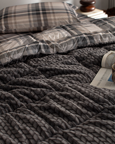 Комплект постельного белья полутораспальный Bobigny c одеялом-покрывалом 160x200 см