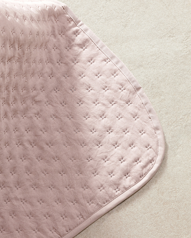 Комплект покрывало + 2 наволочки Rennes 250x260 см, - розовый