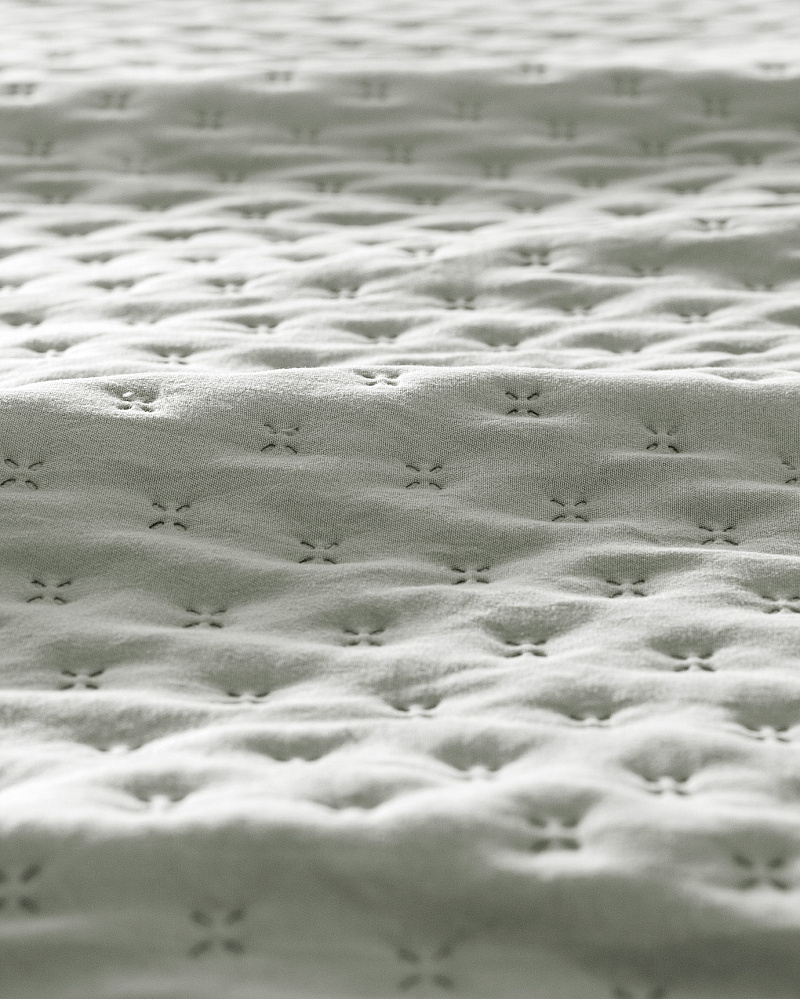 Комплект покрывало + 2 наволочки Rennes 250x260 см