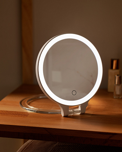 Зеркало Mirin на выдвижной ножке с подсветкой 19,5x21,9x2,7 см, - пластик, стекло