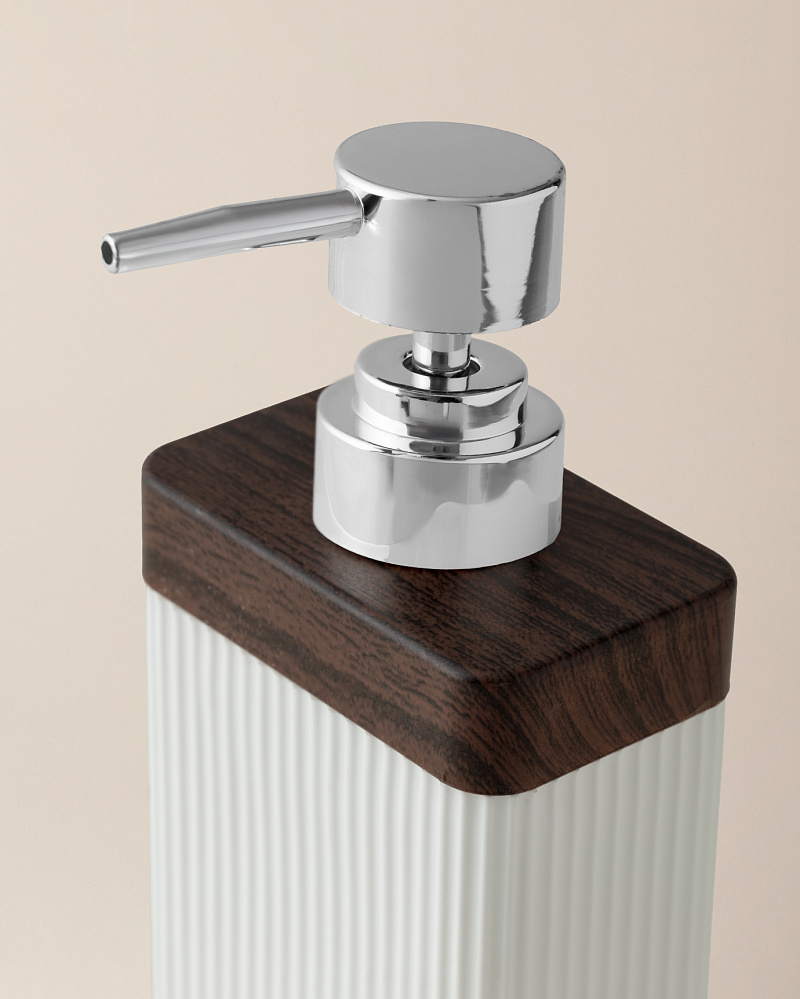 Дозатор для жидкого мыла Marais Lautre 570 мл, пластик