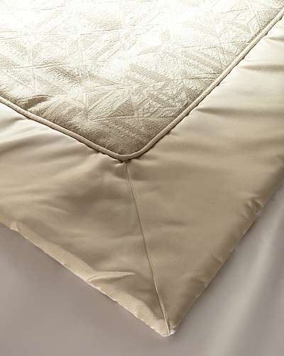 Подарочный комплект постельного белья евро Yvoire с покрывалом и одеялом 260x280 см