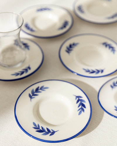 Набор фарфоровых чайных блюдец Luxe Feuille из 6 шт., 13x13 см - синий