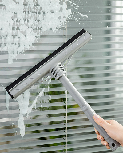 Скребок Graque с ручкой 27,7x31,3 см. - серый