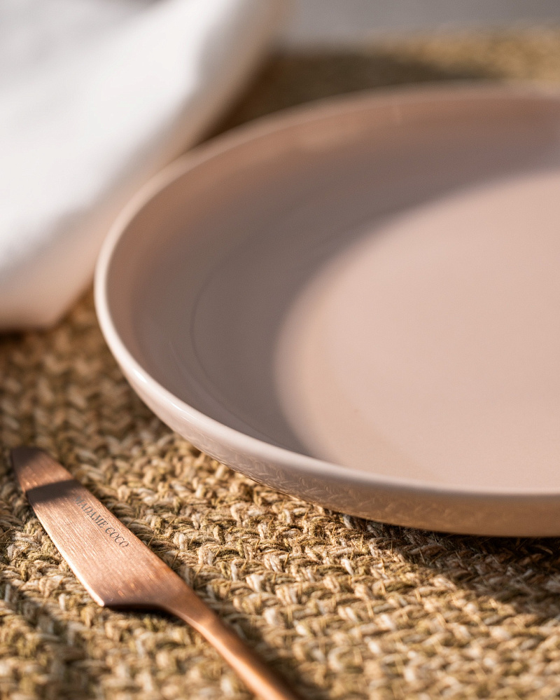 Тарелка Grasse 19 см. - светло-розовая