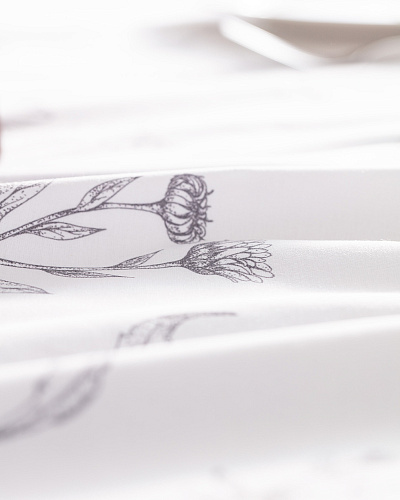 Скатерть Sarthe 160x200 см. - белая / серая