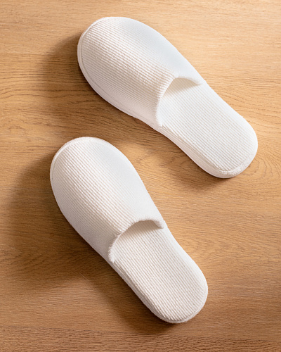 Тапочки Aceline - белые