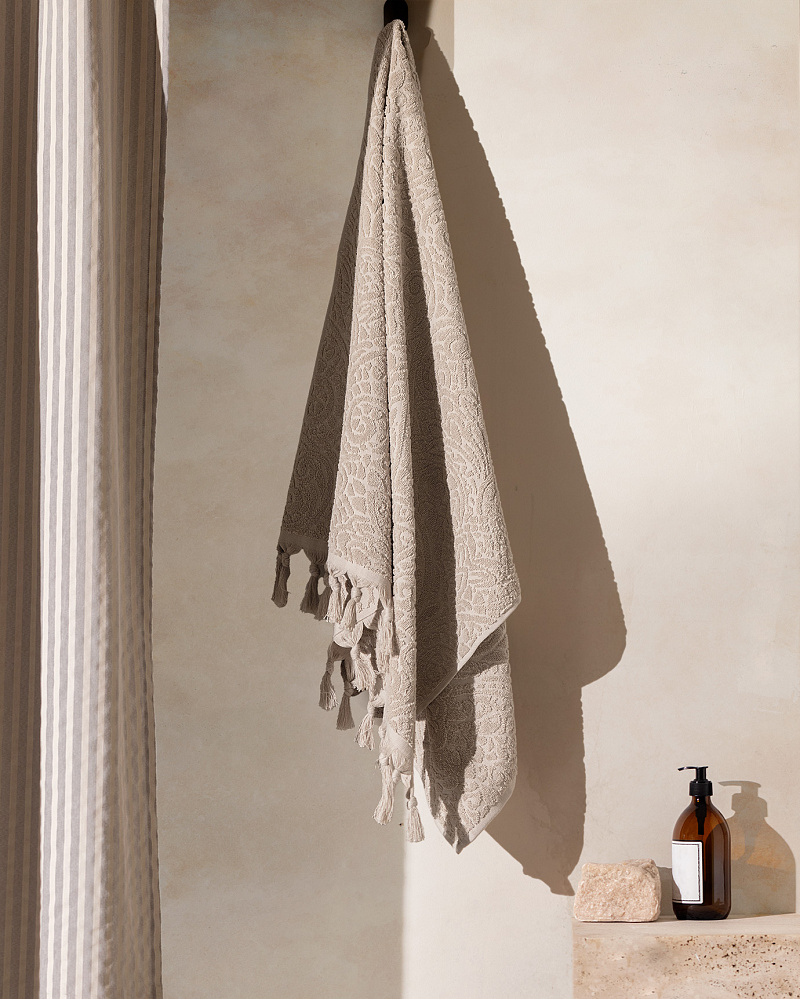 Банное полотенце Bernay 70x150 см. - темно-бежевое