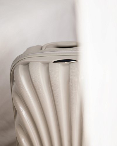 Чемодан Huitre размера S, 2,65 кг  - бежевый