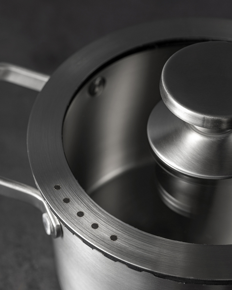 Кастрюля Raye с крышкой 16x10,5 см. - нержавеющая сталь