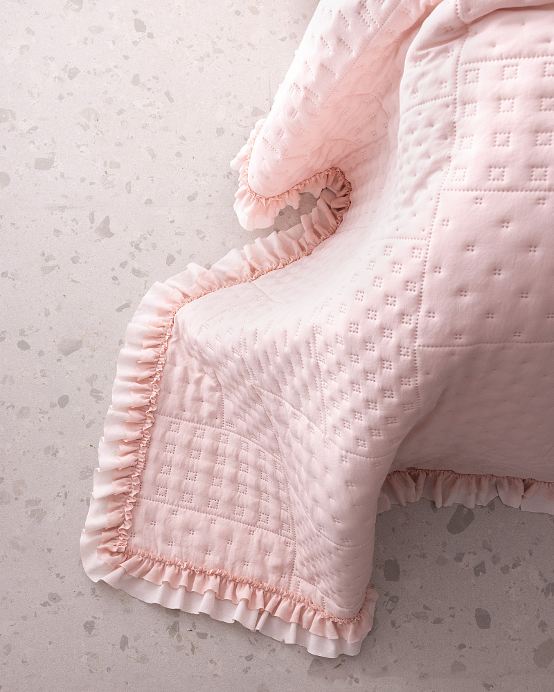 Комплект покрывало + 2 наволочки Medus 230x250 см., пудровый