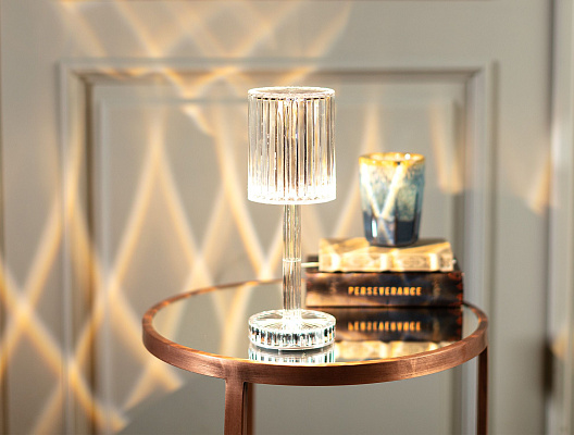 Светильник Josselin сенсорный - прозрачный. Размер:12*12*30см.