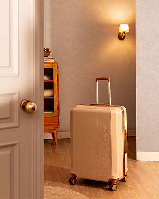 Чемодан Voyage Luggage 74x52x34 см. - бежевый