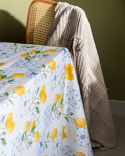 Скатерть Andela 160x250 см. - белая / синяя