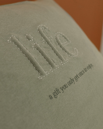 Комплект постельного белья двуспальный Bobigny с одеялом-покрывалом 160x200 см