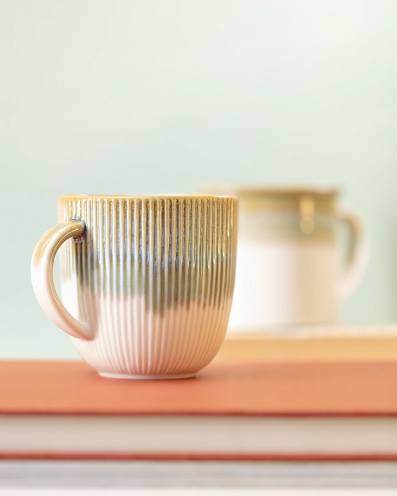 Фарфоровая кружка Mug 250 мл - кремовая