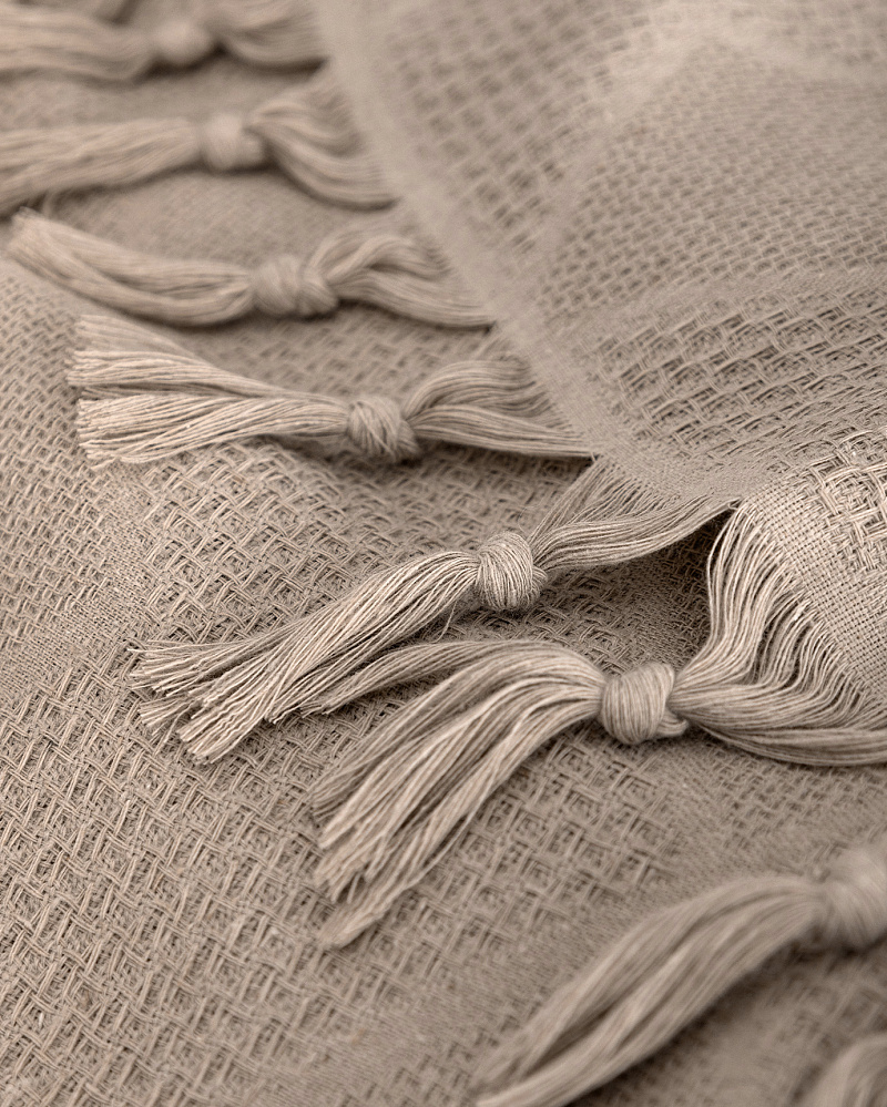 Покрывало евро Basile 220x240 см. - бежевое