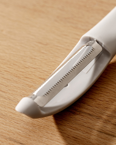 Овощечистка Cardia 17,3x2x1,7 см. - светло-серая